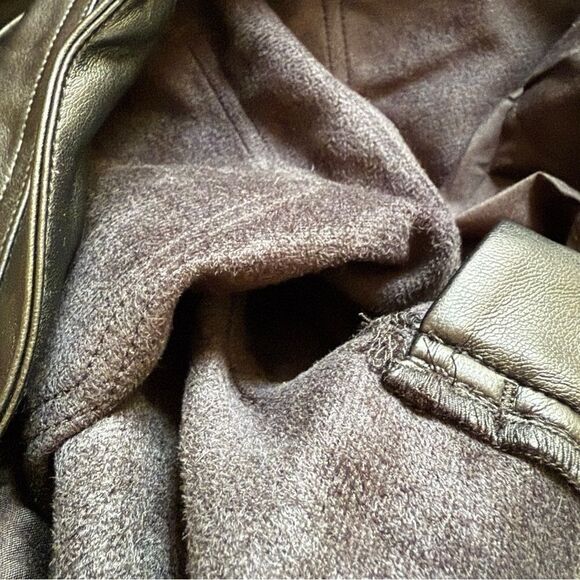 Liverpool Kennedy faux leather cropped pants - Picture 4 of 7